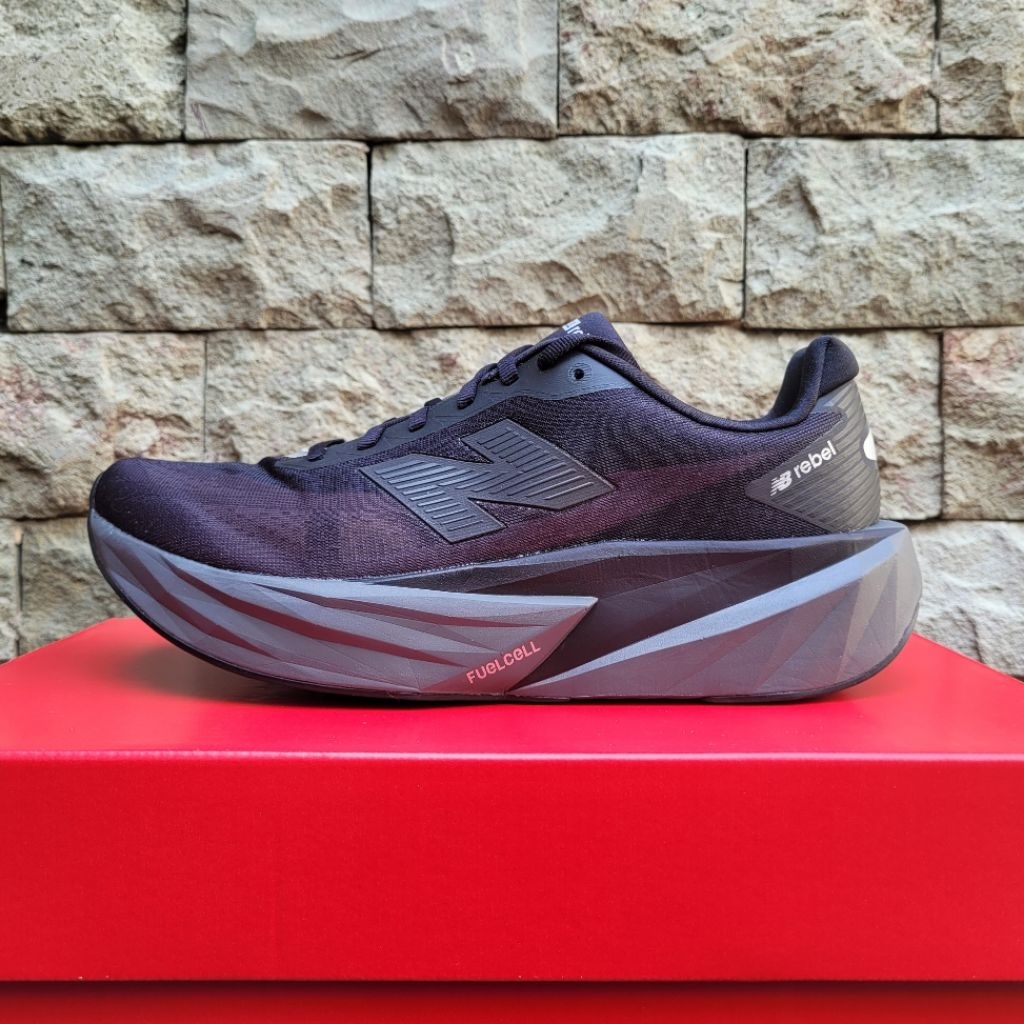 New Balance FuelCell Rebel v5 - Men