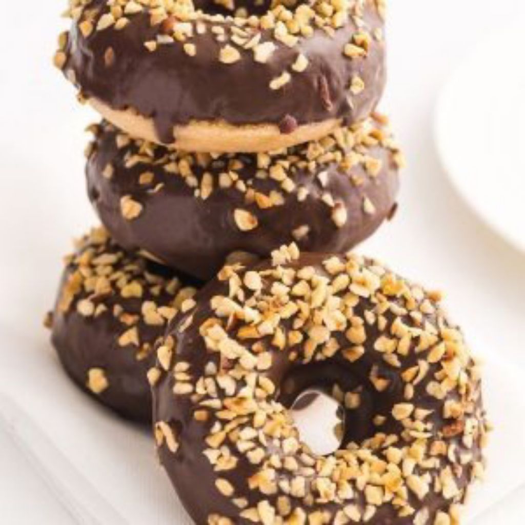 

Donat Cokelat Kacang