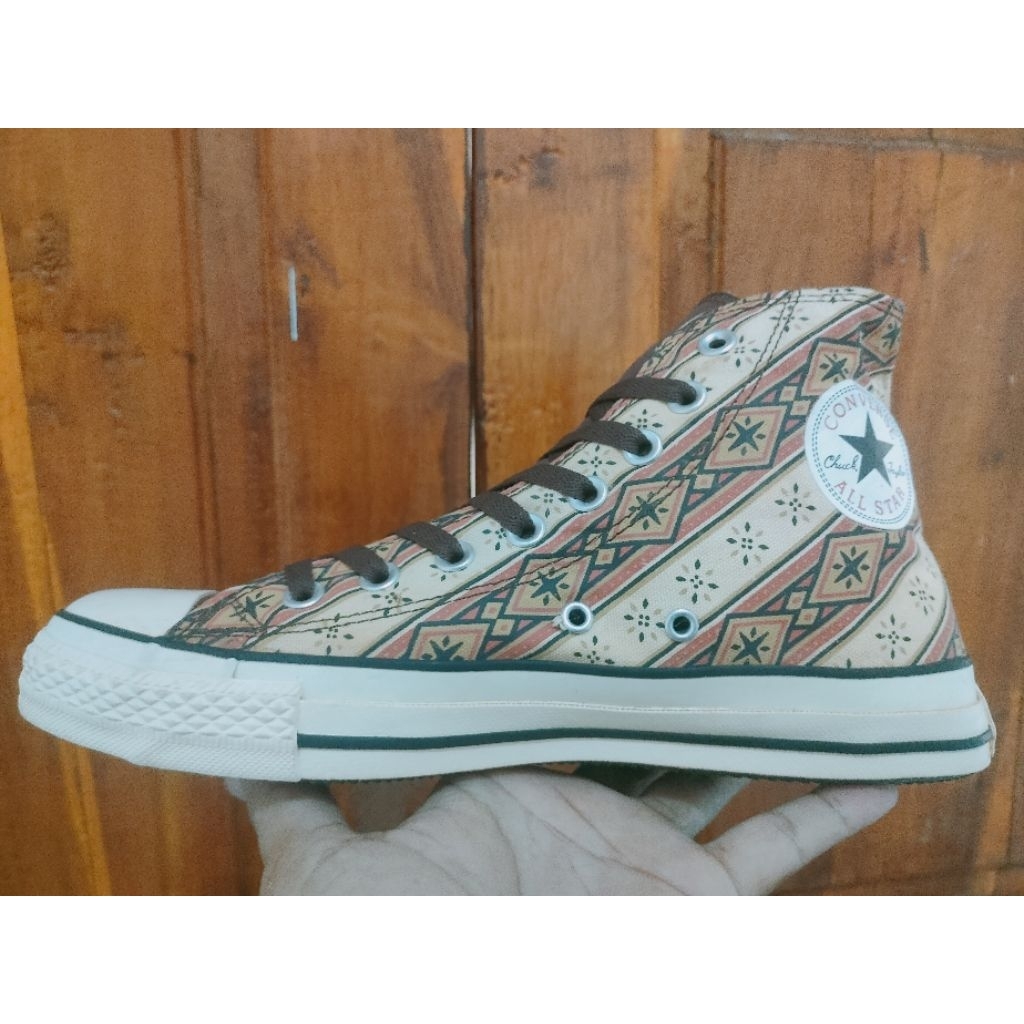 sepatu second Converse