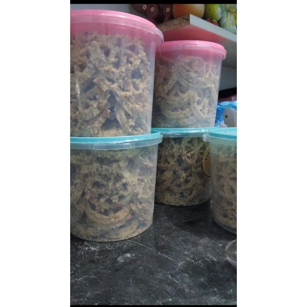 

Peyek Kacang toples