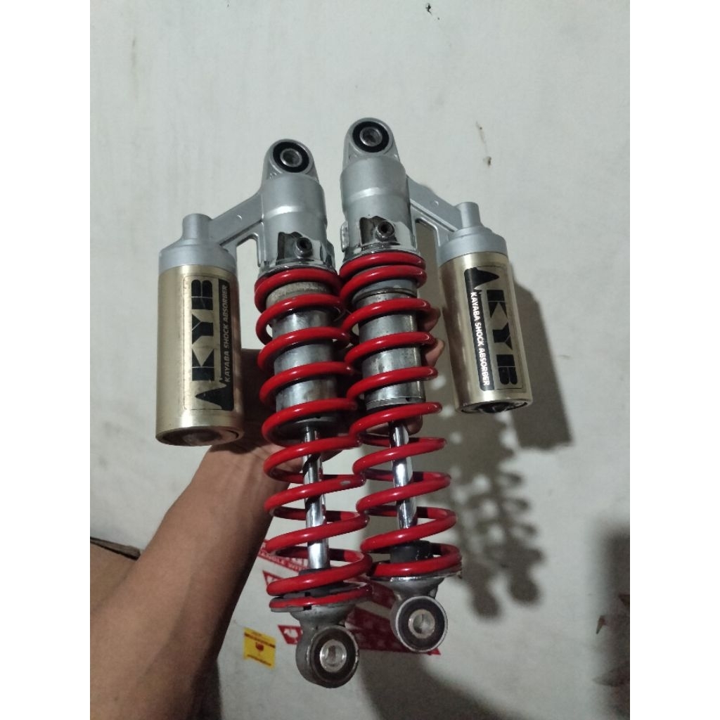 shock kyb gsx400