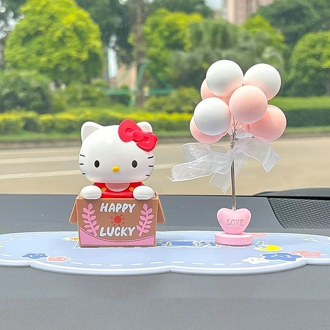 Pajangan Solar Hello Kitty Kimono Bobble Head Solar Goyang Hiasan Dashboard Mobil Hello Kitty Mug