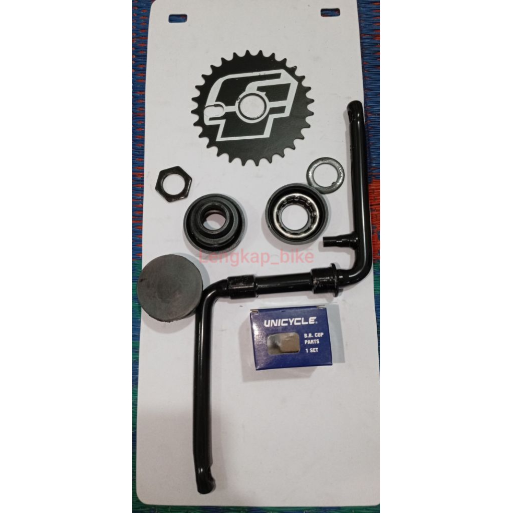 Crank Set Komplit 28T GT Gir Tengah Sepeda BMX 20 inch 28T  Gir / Gear Piringan Tengah Sepeda Kompli