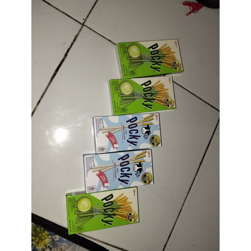 

pocky milk flavor & macha
