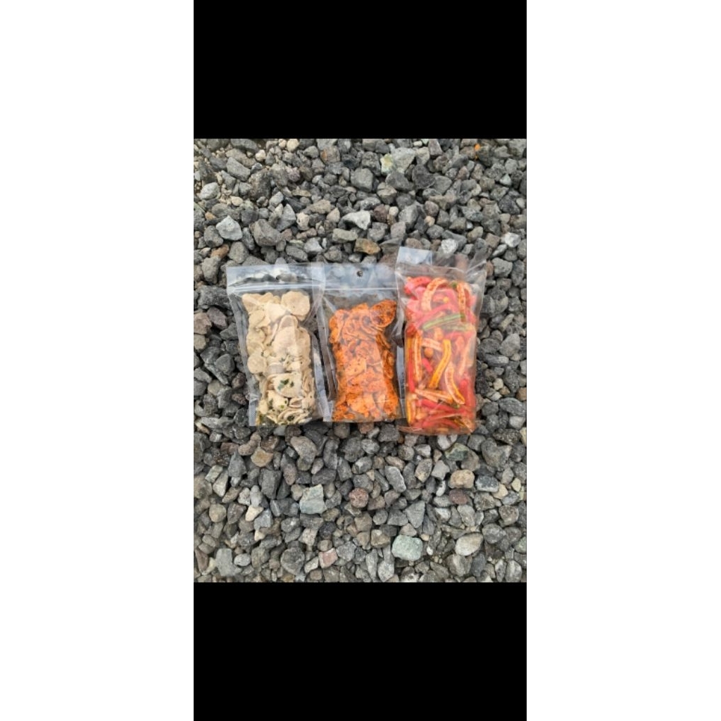 

basreng original,rasa daun jeruk dan potato stik