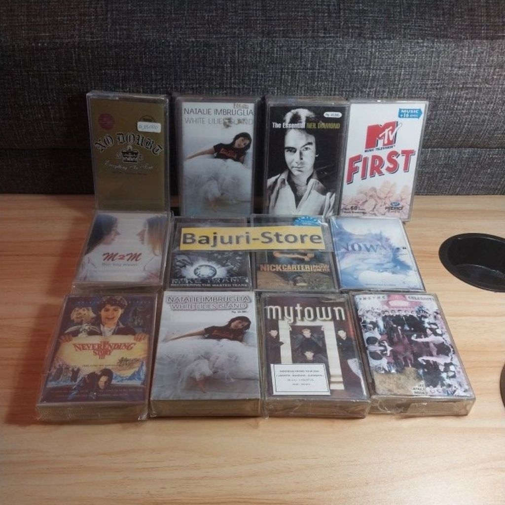 Kaset Pita "No Doubt" "Natalie Imbruglia" "Neil Diamond" "M2M" "Mike Tramp" "Nick Carter" "NOW" "My 