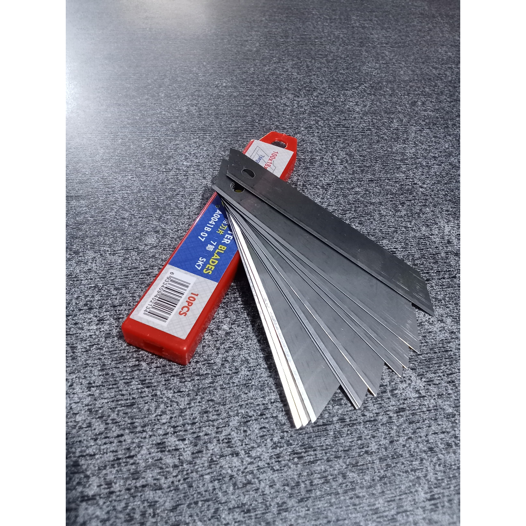 

MATA PISAU CUTTER /CUTTER BLADE C-MART 7 SEGMENTS/1PCS