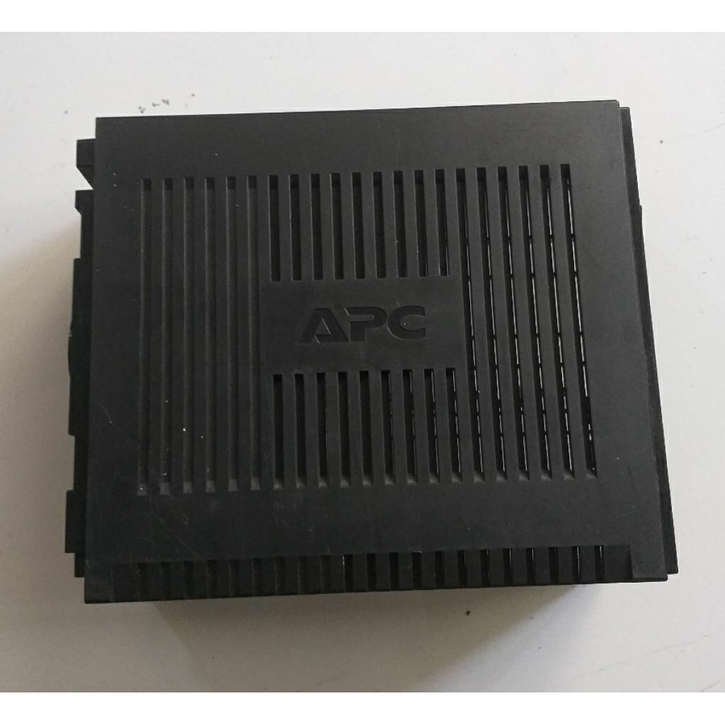 Casing APC Back-UPS 650
