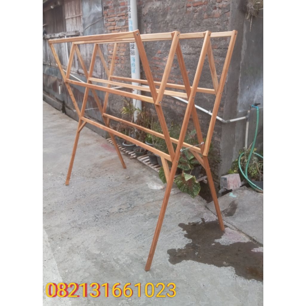 JEMURAN LIPAT BAJU,JEMURAN PAKAIAN.