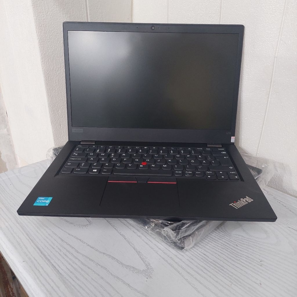 Lenovo thinkpad L13 i3 gen 11 i3 8/128 13.6"