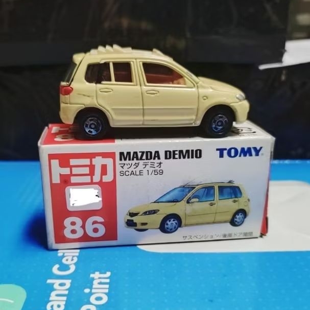Tomica 86 Mazda Demio Tomy Biru diecast