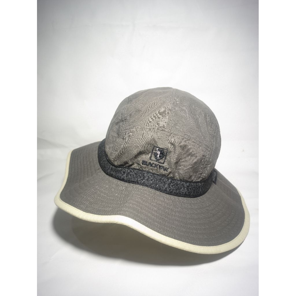 Rimba Topi BlackYak Outdoor