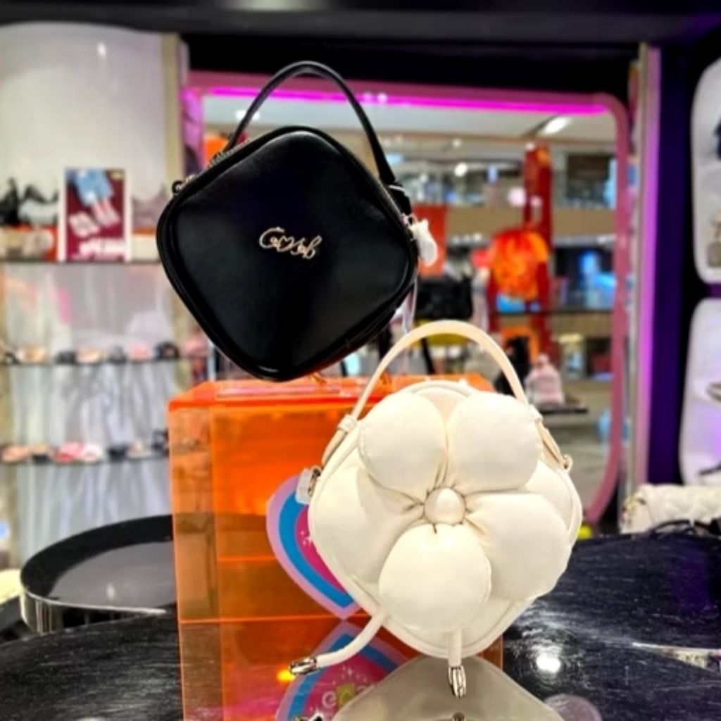 [Bisa COD] Ready Tas Gosh Original New art 374 Black Off White