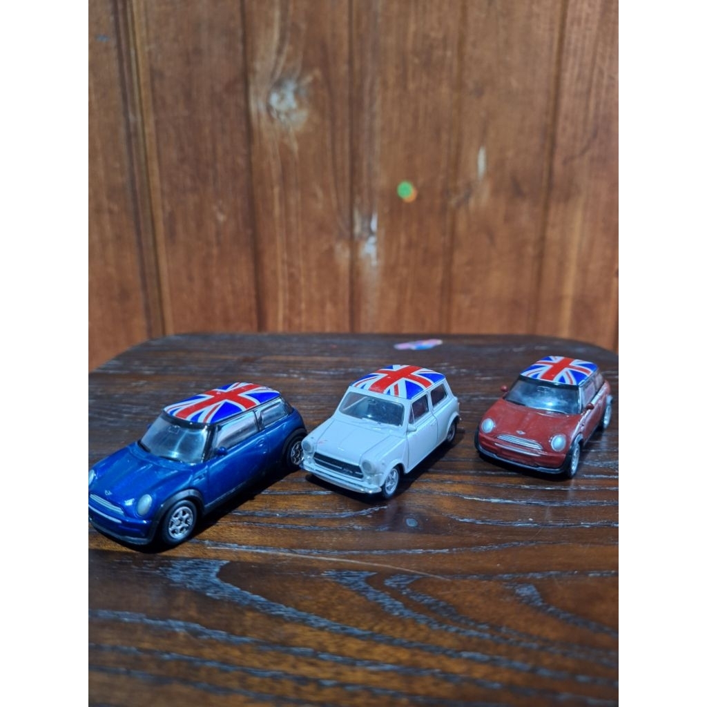 mainan mobil mini chooper merek welly