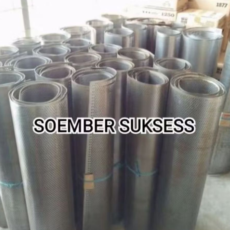 plat besi tebal 1mm x 100cm x 200cm lubang 1mm lembaran plat besi