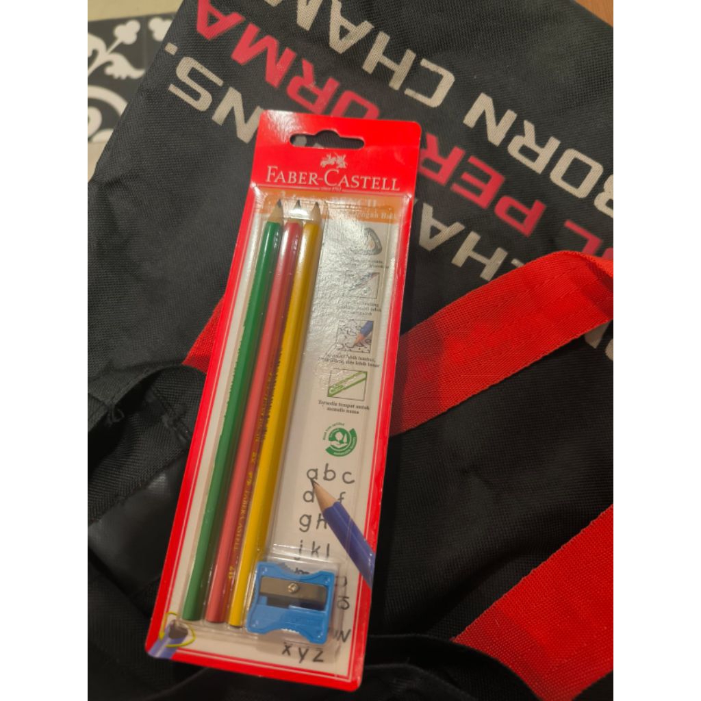 

Faber-Castell Junior Triangular Blacklead Pencil