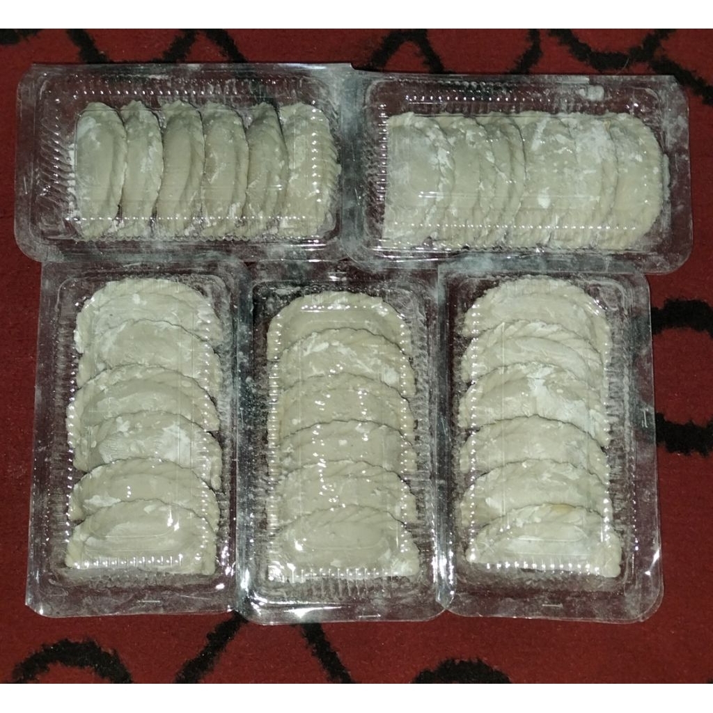 

Cireng Isi Ayam Suwir Pedas By KokikaFood