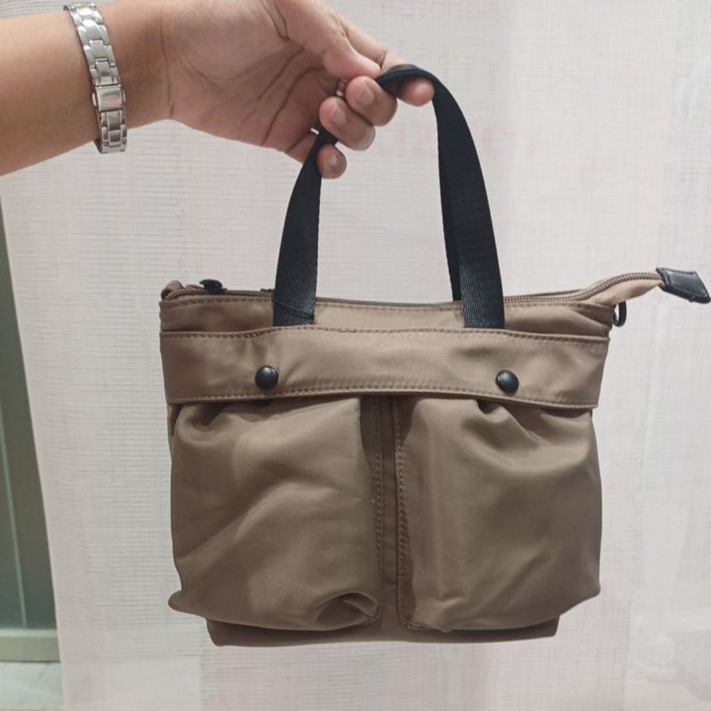 BELLEZZA Yz2430835 Produk Original Depstore Mall Tas Handbag Parasut Wanita Sling Bag Selempang Nylo