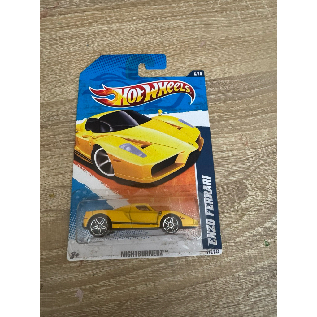 Enzo ferrari kuning nightburnerz hot wheels 2011
