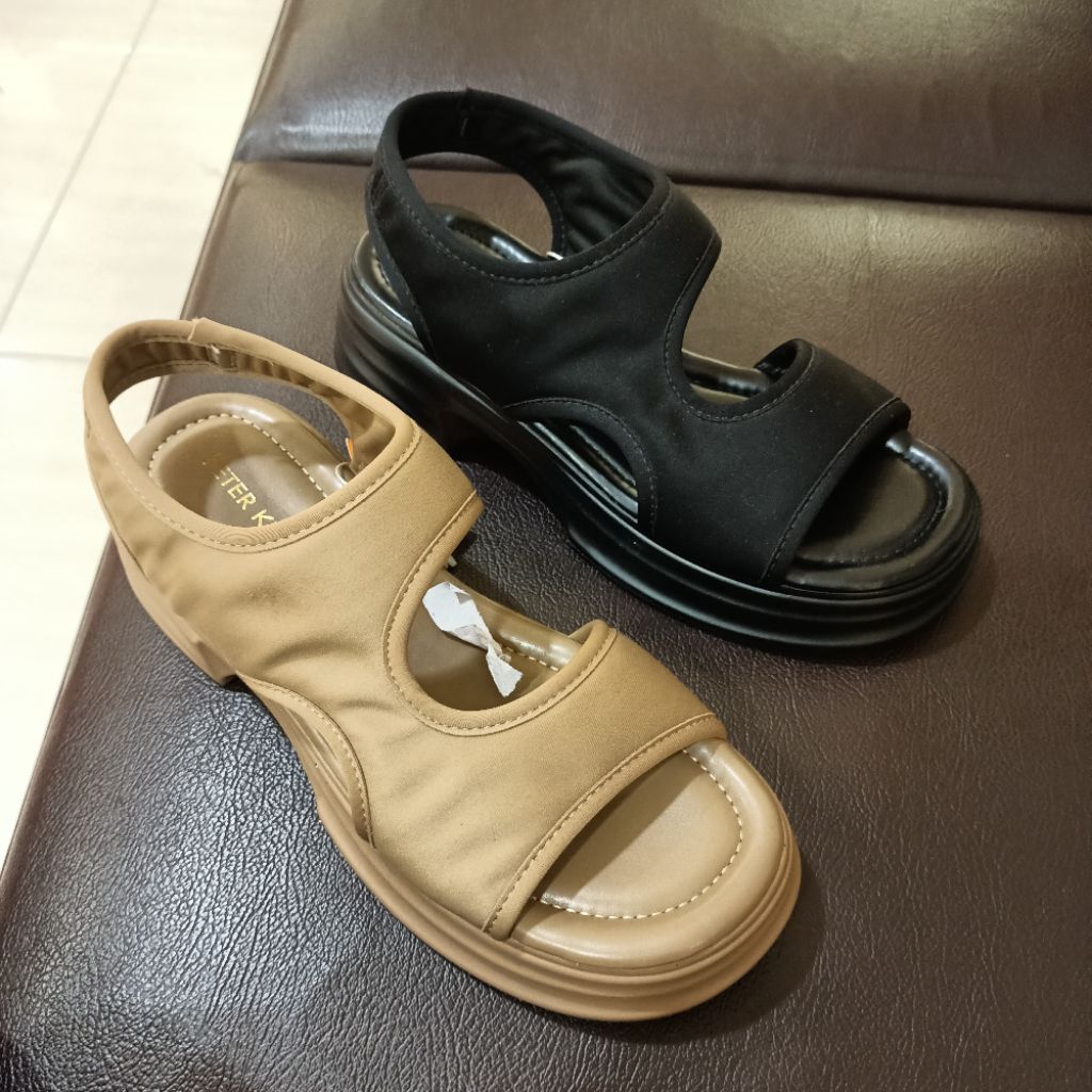 PETER KEIZA sandal wedges ringan wanita