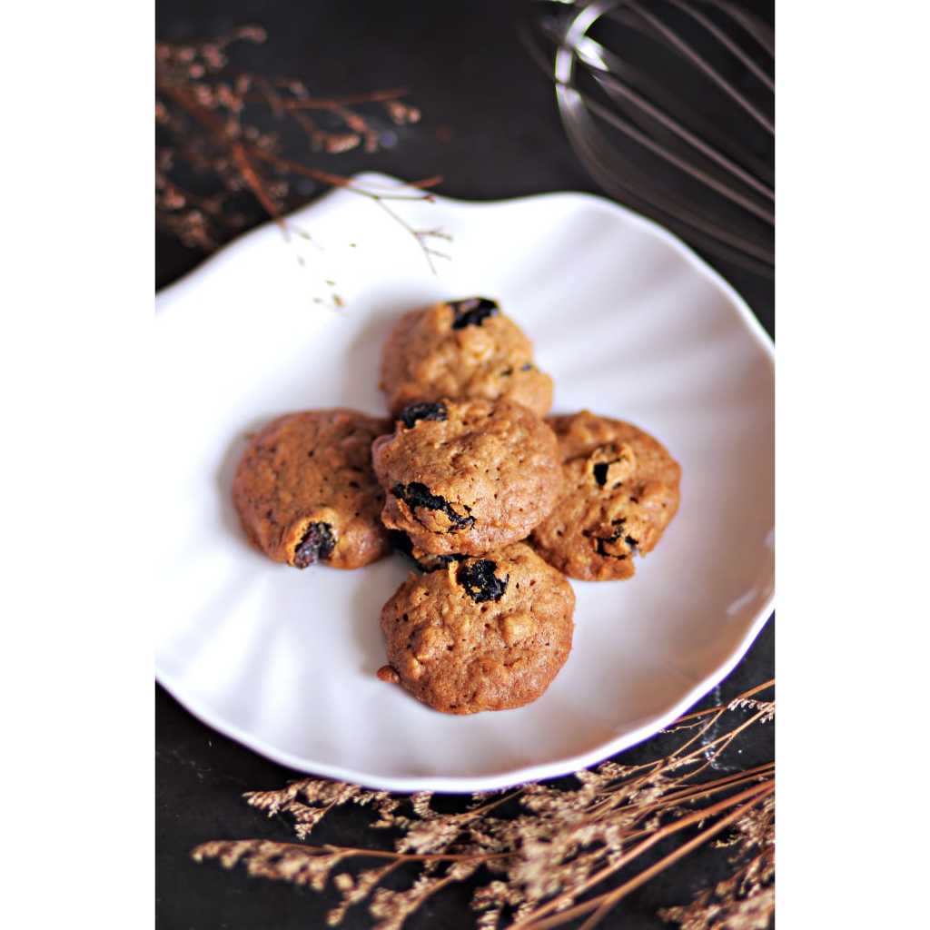 

KUKIS RAISIN OATMEAL