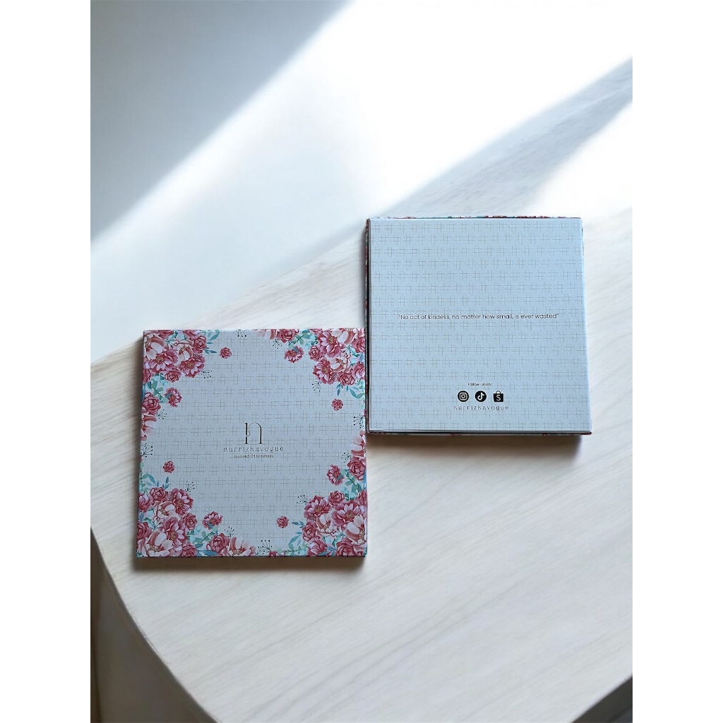 

Nurrizkavogue Hardbox Bunga Fullset Tebal Exclusive Premium Hijab Cantik dan Menarik Bisa Untuk Hampers