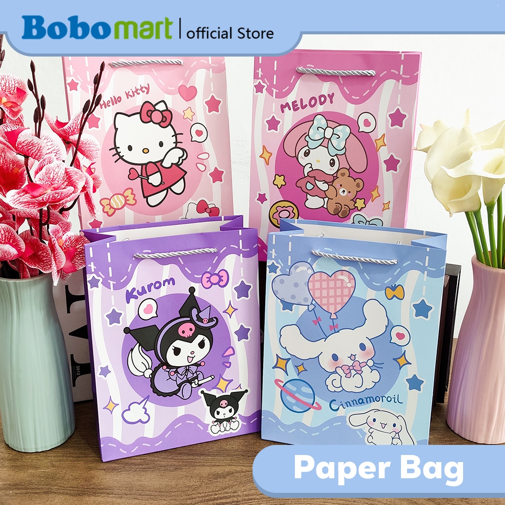 

BOBOMART Paper Bag Ulang Tahun Anak – Tas Kado Karakter Hello Kitty, Kuromi, Spiderman, Labubu