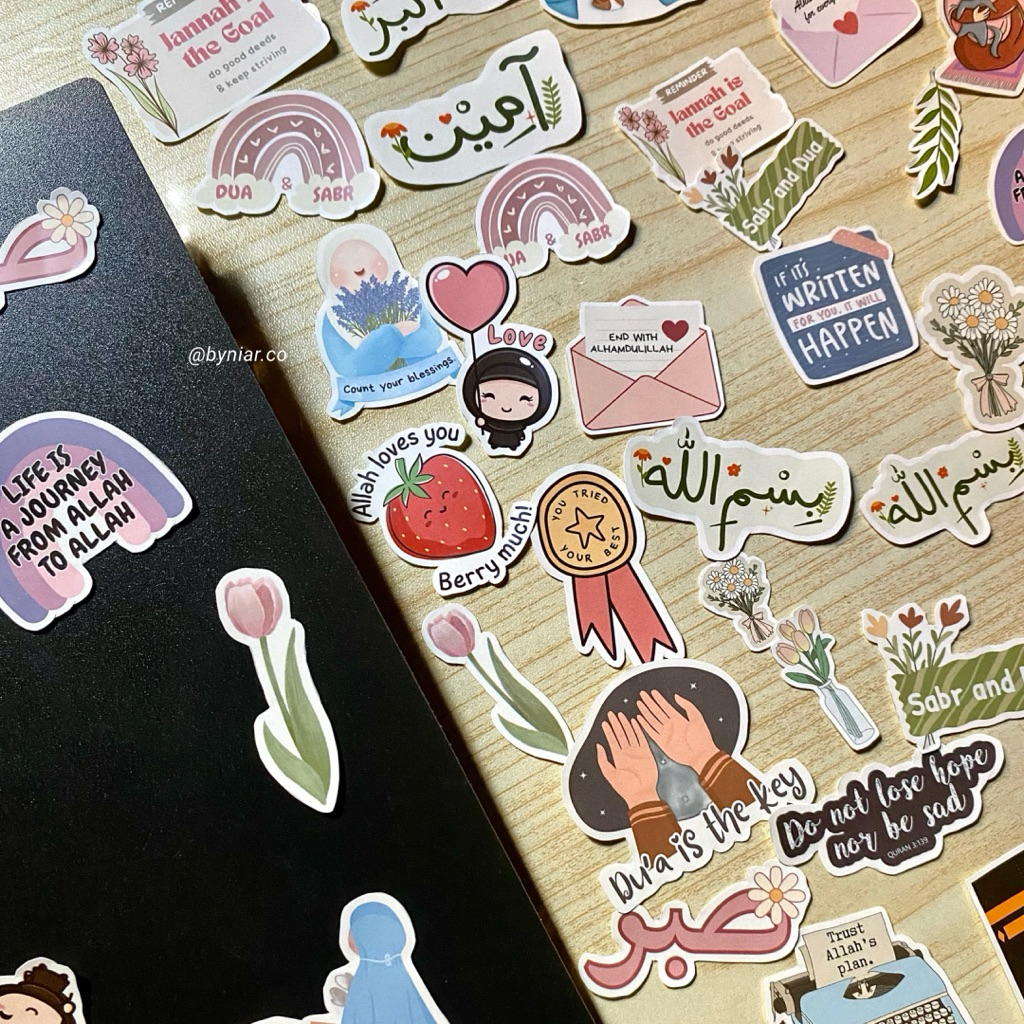 

40+ Pcs Sticker Aesthetic Stiker Islami Stiker Muslimah Stiker Dakwah Stiker Hijrah Doa Stiker Journal HP Laptop Tumbler iPad/Tablet - Sticker Palestine Aesthetic Glossy