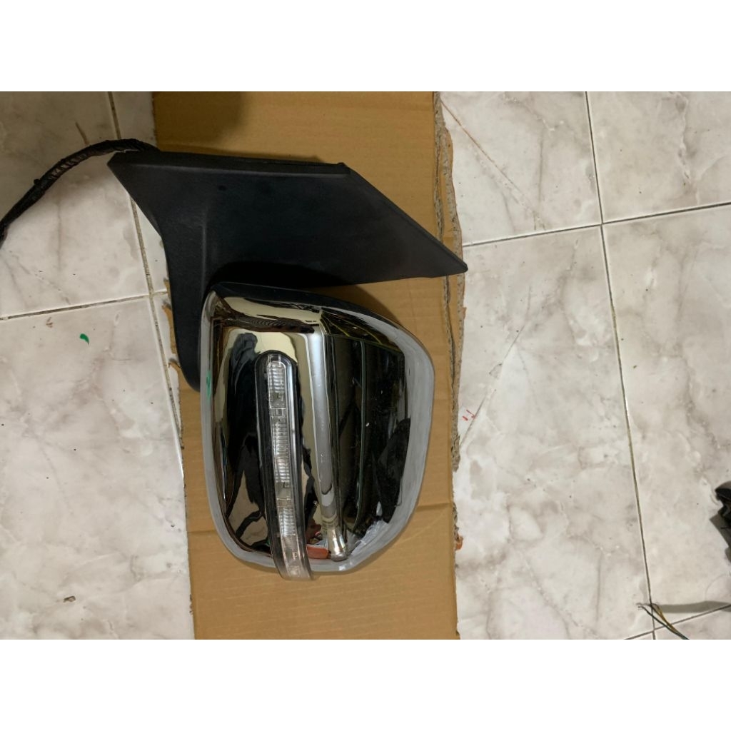 spion mobil Avanza new tahun 2014 2015 original kiri