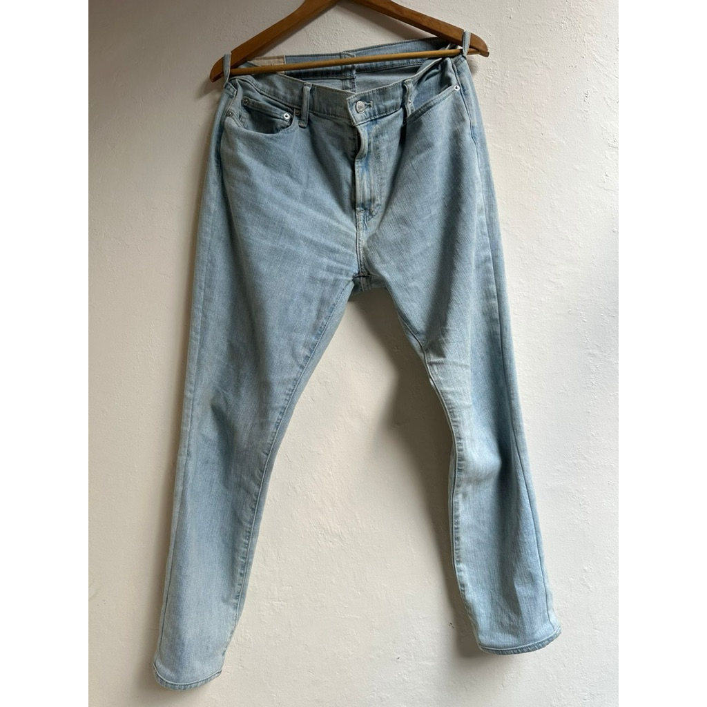 celana jeans Abercrombie & Fitch