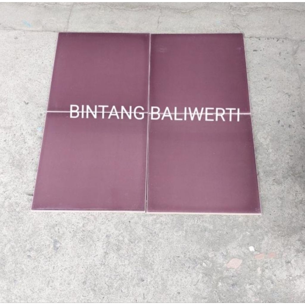 Roman Vivid Auburn Glossy 30x30 / Keramik Ungu Terong Kilap Purple