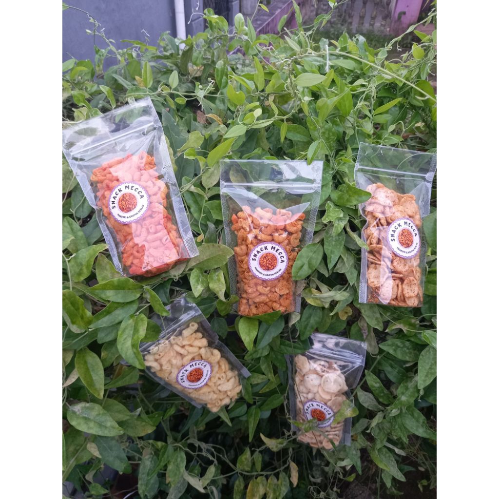 

makroni dan kerupuk seblak daun jeruk banyak varian rasa