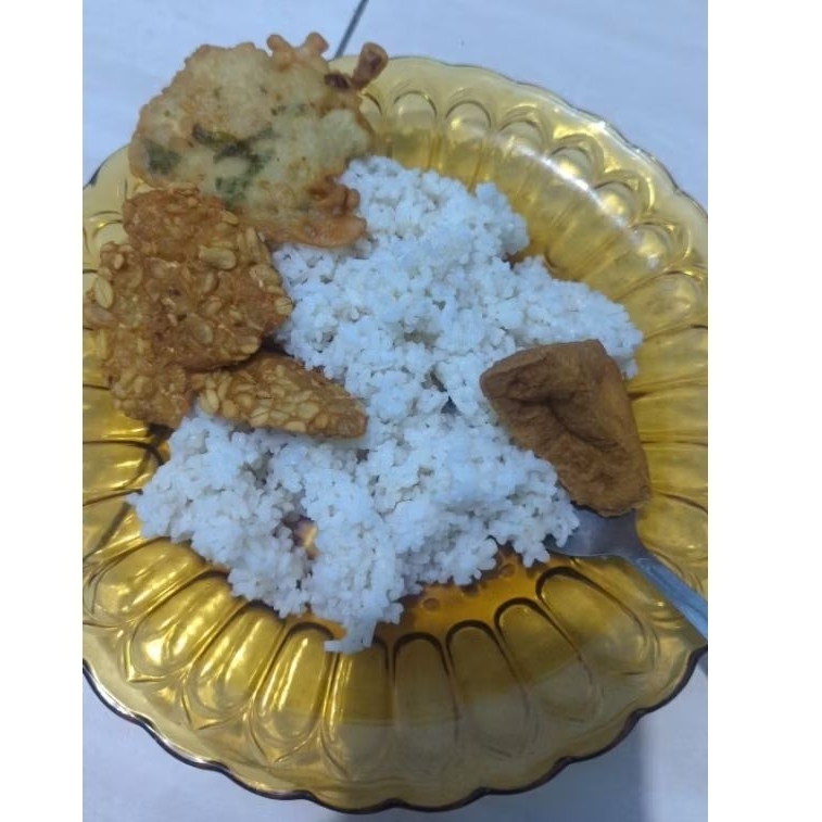 

Satu porsi nasi makan sebelum mat!!