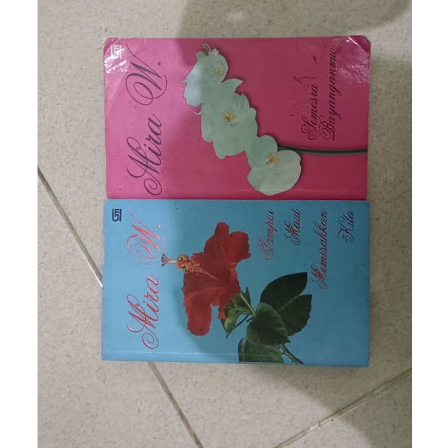 2 Buku Novel Mira W