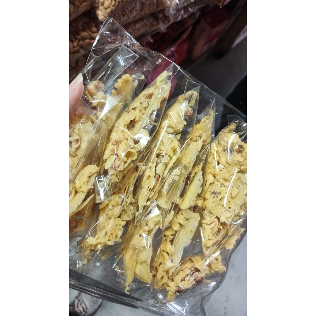 

Pasar Keripik Peyek Rempeyek Kacang Tanah 1 Bungkus