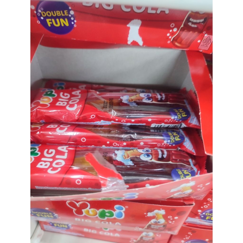 yupi big cola / box