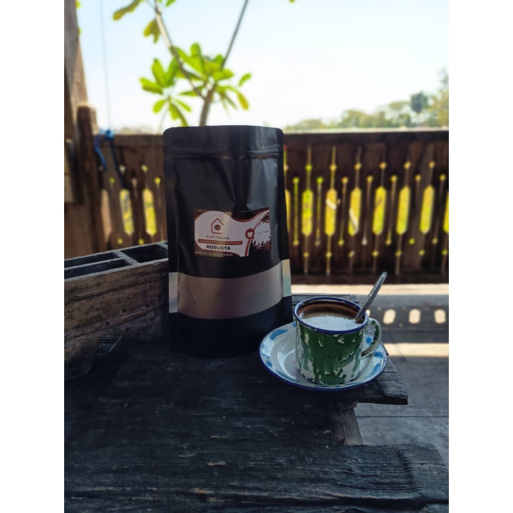

ROBUSTA BUBUK KOPI TRUGU ISI 1 KG AROMA KUAT RASA MANTAP