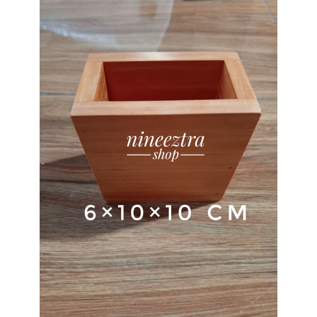 

Kotak Pensil Kayu Mahoni 6×10×10 cm alas triplek Kotak Aksesoris kayu Kotak Pensil Bahan Kayu Kotak Pernak Pernik Kayu