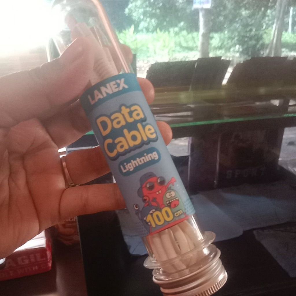 kabel data lighting untuk hp iphone