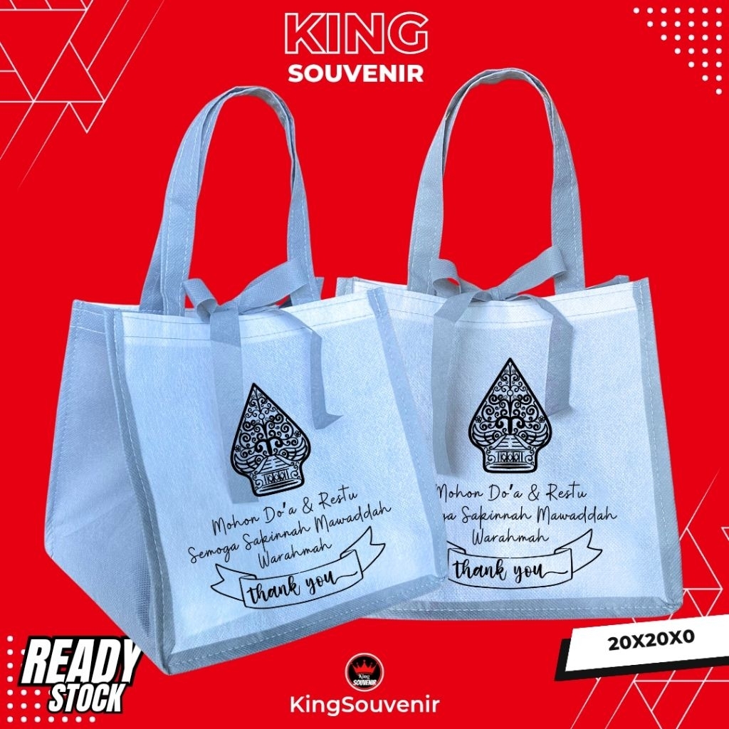 

TAS SPUNDBOND HAJATAN PERNIKAHAN MUAT DUS KOTAK NASI BOX READY STOK SIAP KRIIM 20X20X20