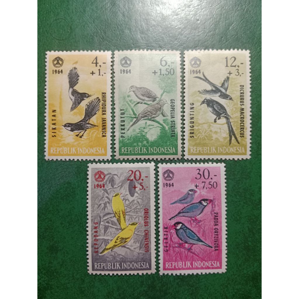 

Prangko Indonesia 5 Pcs Burung tahun 1964 UN USED