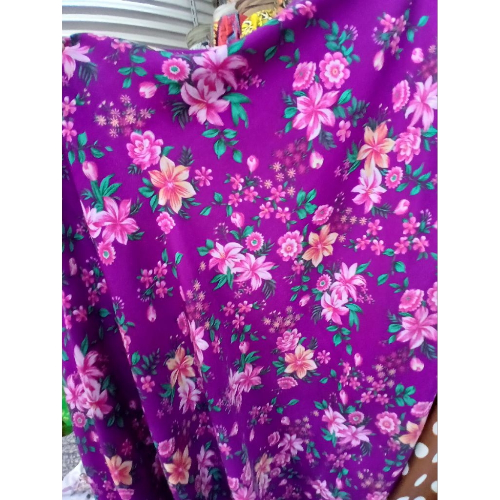 Kain/Bahan satin silk motif polkadot(harga 0.5meter)//Kain silk meteran(silk9)