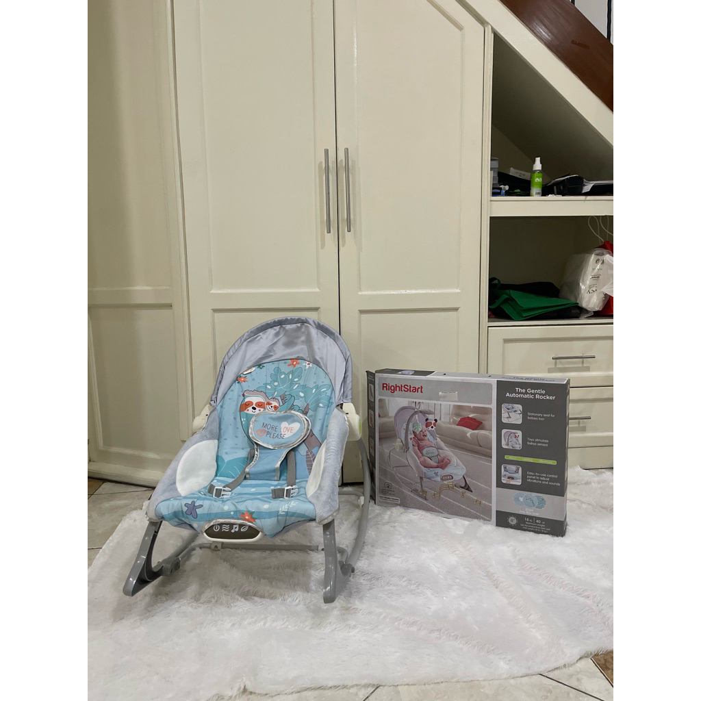 preloved Bouncer Right Start Newborn To Toddler Portable Rocker / Bouncer Bayi