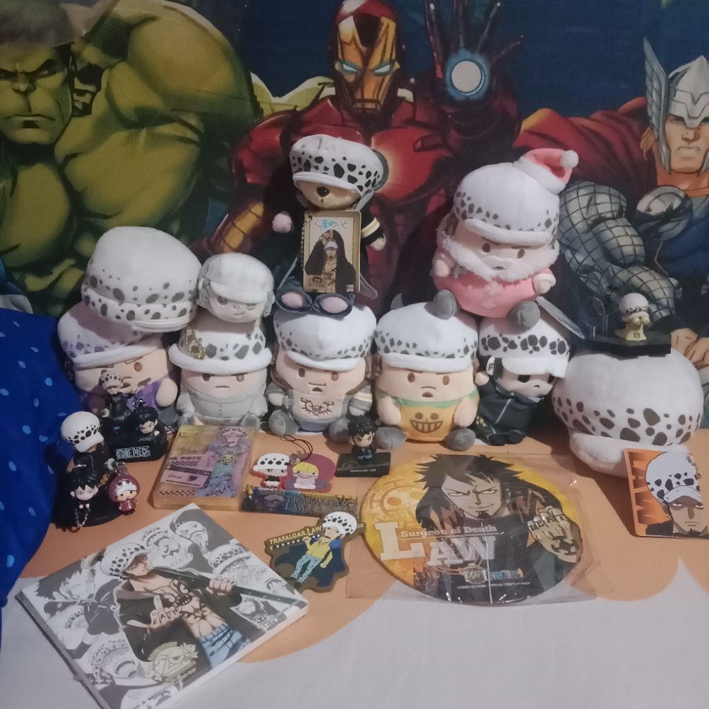 One piece -Trafalgar Law official merch One Piece.