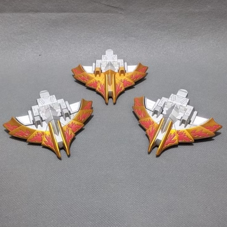 Crush Gear Senjata Depan FW Gold Blade Anime Version