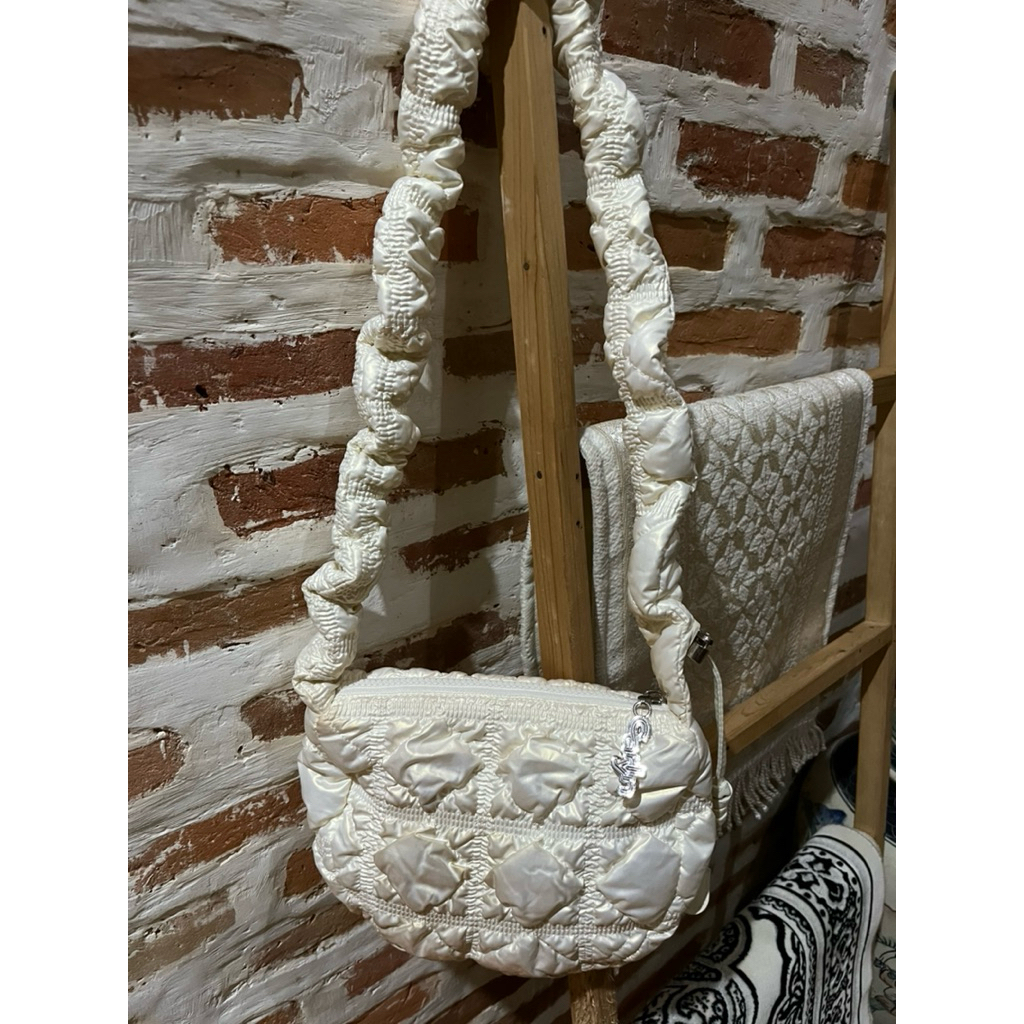 carlyn preloved masih lengkap smua