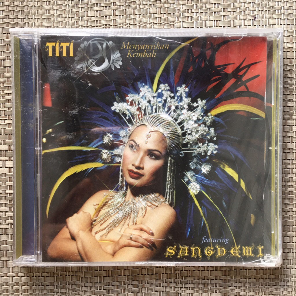CD Titi DJ - Sang Dewi Menyanyikan Kembali | Segel