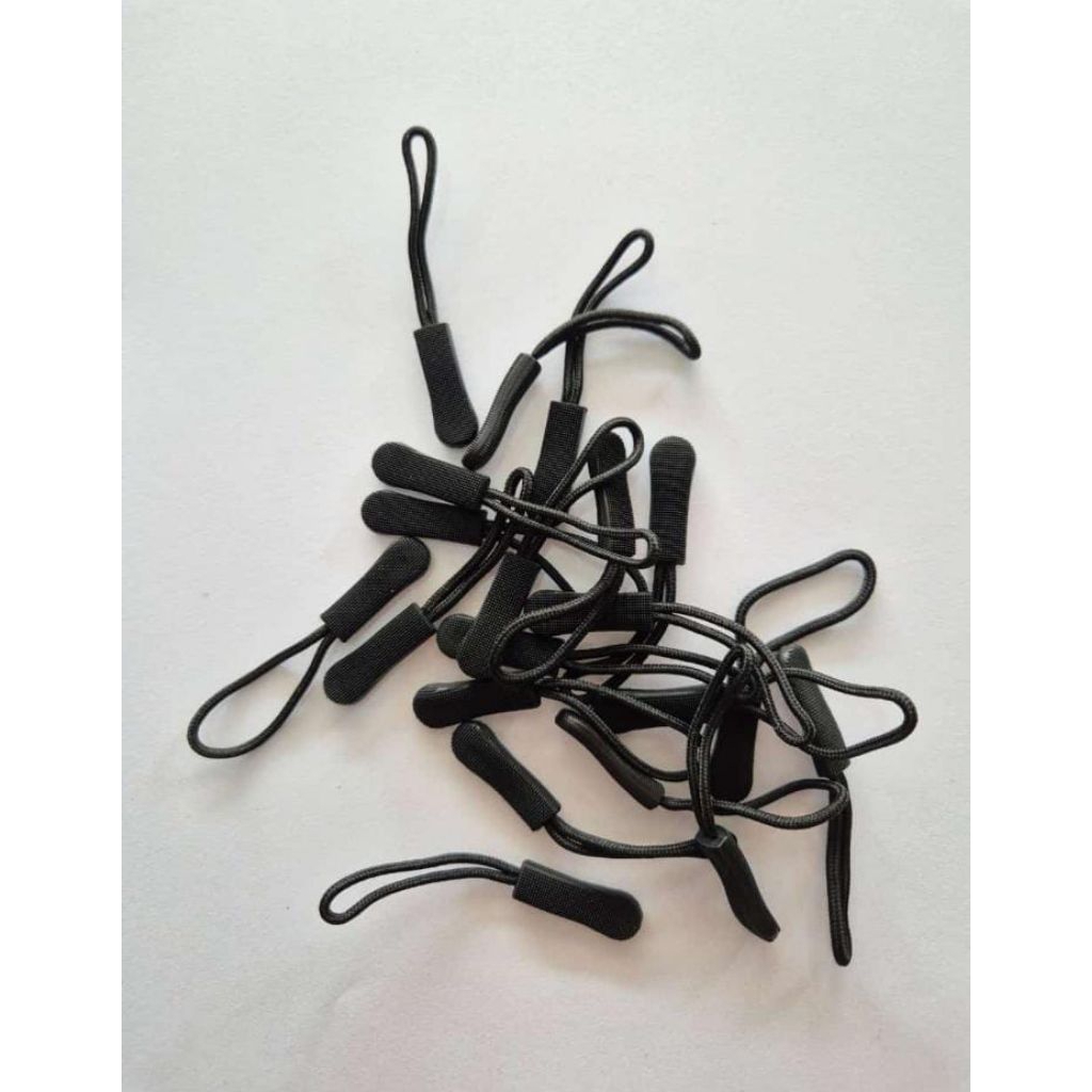 puller hitam tali resleting