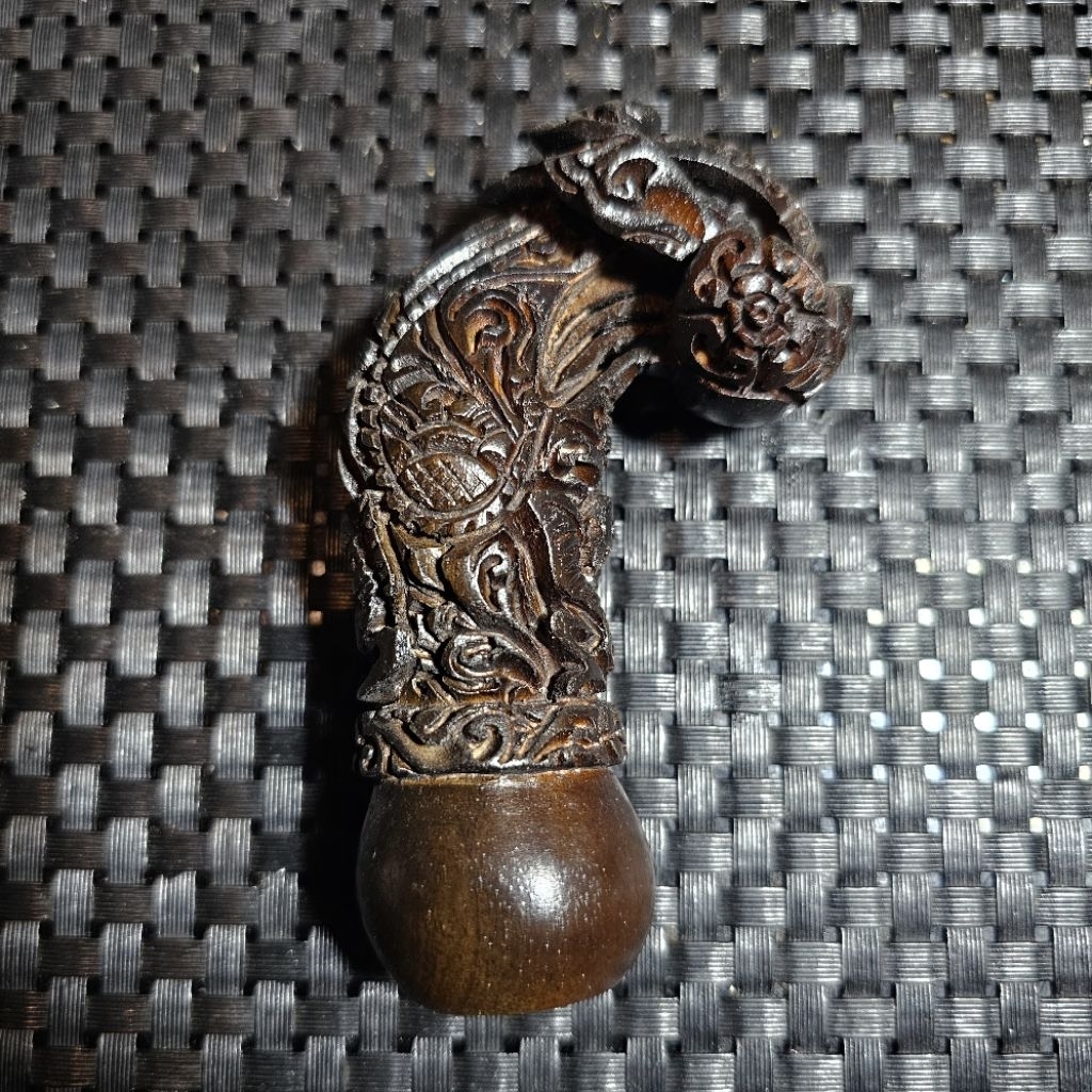 Deder Handel Keris Ukir Kayu I