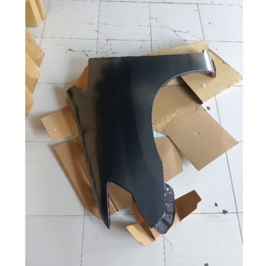 pipi samping/fender innova 2011-2015